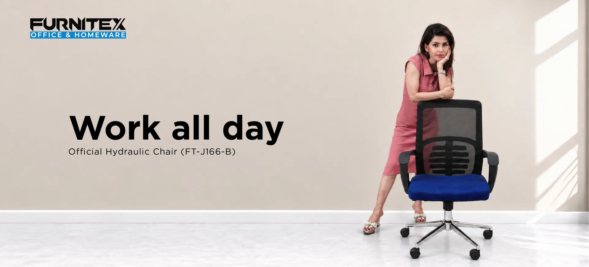 Furnitex ergonomic hydraulic office chair